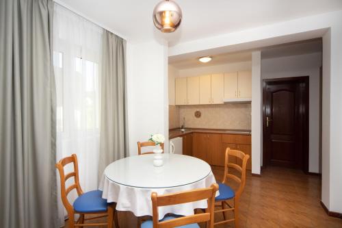 Fotografie z fotogalerie ubytování Apartments Adeona v destinaci Tivat