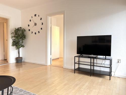 Uma TV ou centro de entretenimento em One Bedroom Apartment In Glostrup, Hovedvejen 182,