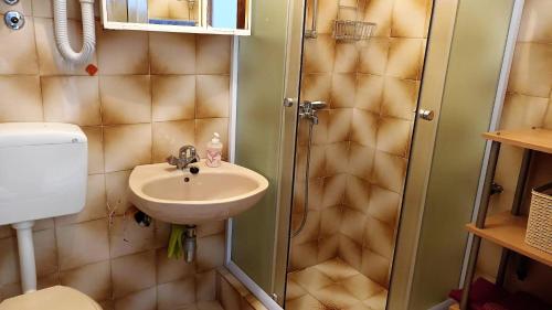 Bilik mandi di apartmani DIMIĆ