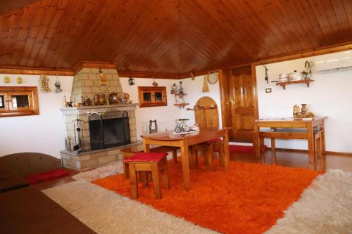 Zona de estar de Raisa Guesthouse 12