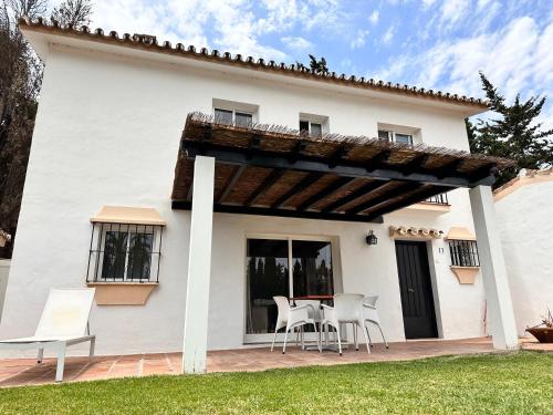 Banus Lodge