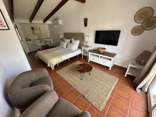 Banus Lodge