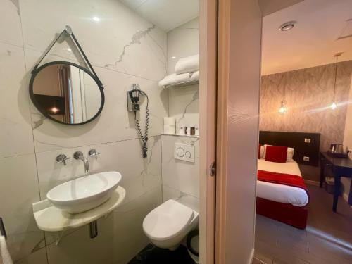 Vannituba majutusasutuses Hôtel Eiffel Rive Gauche