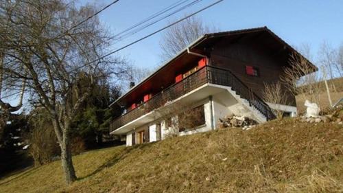 Bernex(74) Appartement 4 personnes dans chalet vue imprenable