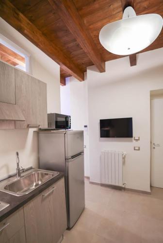 Η κουζίνα ή μικρή κουζίνα στο Case Ruggieri Apartments - Don Saverio