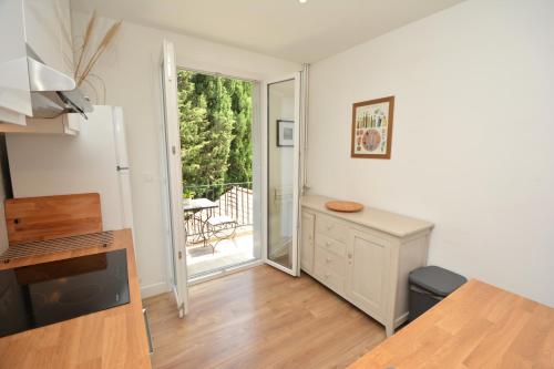 Fotografie z fotogalerie ubytování Appartement Tarascon avec garage privé v destinaci Tarascon