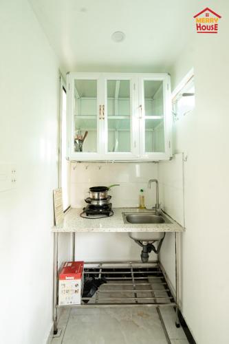 Dapur atau dapur kecil di Merry House Bạch Dương