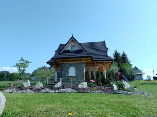 Das Gebäude in dem sich die Villa befindet