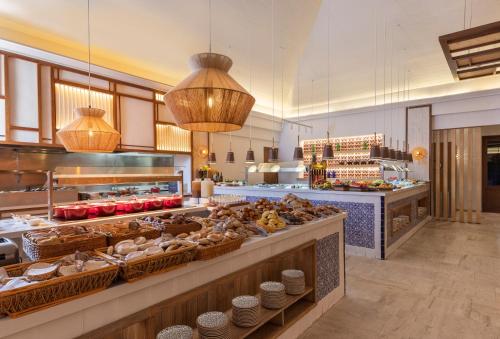 Mad på resortet eller i nærheden