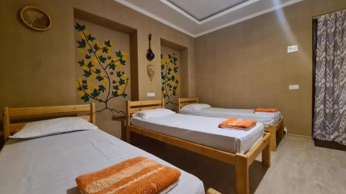 Azaliya Hostelにあるベッド