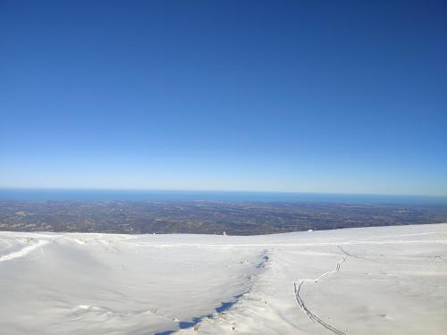 a view of a snow covered slope on a mountain at Novatek Apartment 201 Exclusive in Pescara