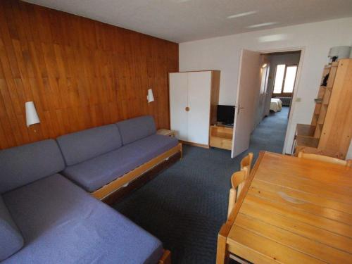 Appartement Tignes, 2 pièces, 5 personnes - FR-1-449-96にあるシーティングエリア