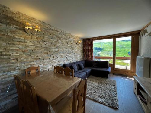 Bel appartement rénové aux pieds des pistes - 6 pers. - FR-1-452-209