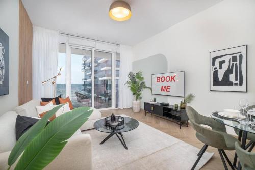 Hello I sleep 4 near Dubai Frame!