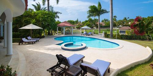 Bazén v ubytování The Crown Villas at Lifestyle Holidays Vacation Resort nebo v jeho okolí