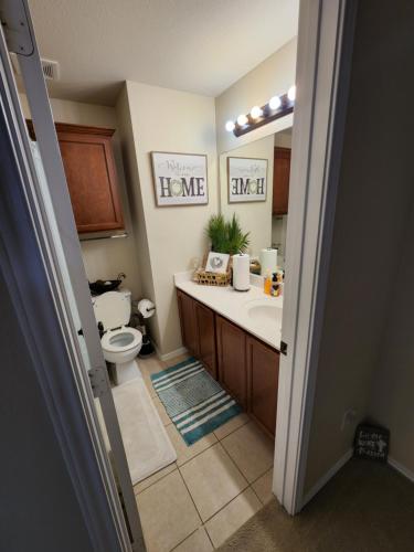 a bathroom with a sink and a toilet at D & J ESTATE in Killeen