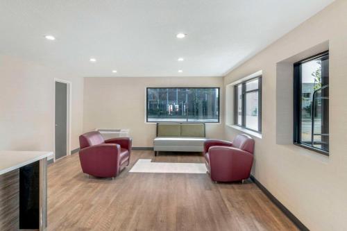 Et opholdsområde på Comfort Inn Kansas City Midtown
