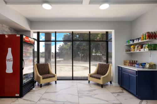 Suburban Studios – Photos 5