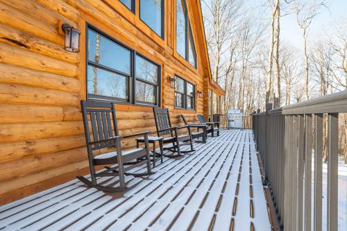 Balkón nebo terasa v ubytování Honey Bear Hideaway