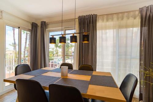 Nordic Style Top Apartment Torrevieja Centre