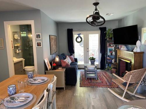 Gallery image of Encanto Cactus Flower Casita in Phoenix