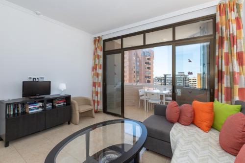 Sunny one bedroom apartment