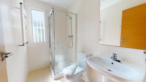 Ένα μπάνιο στο Casa Armstrong - A Murcia Holiday Rentals Property