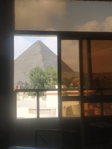 11 Pyramids Veiw – Photos 5