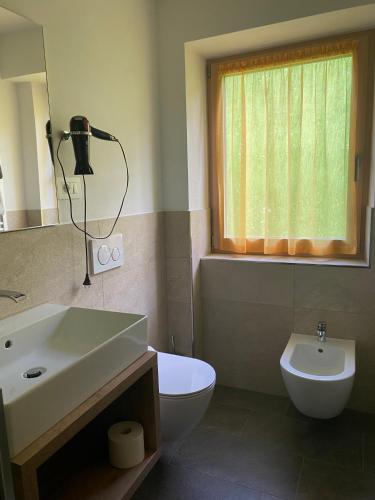 Bilik mandi di Ciasa de Lenz