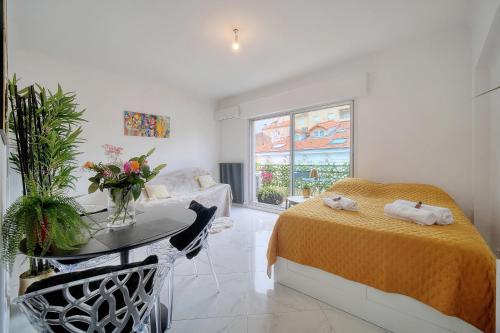 Lumineux Studio TERRASSE, Clémenceau-CANNES CENTRE A0B192