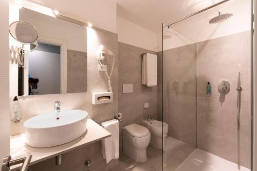 Ванная комната в Kleos Hotel Milano Città Studi by Kleos Group Collection