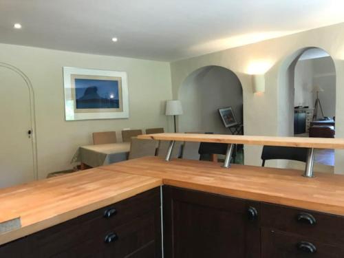 Photo de la galerie de l'établissement Le Pontillaou maison de charme à la Côte d'Azur, à La Garde-Freinet