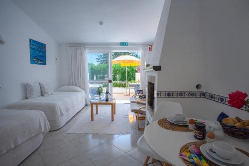Charming Studio with Pool in Praia da Luz