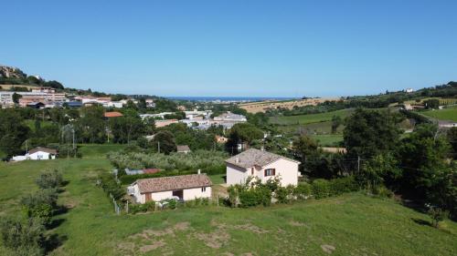 Luisa Country House - Relax tra le colline marchigiane