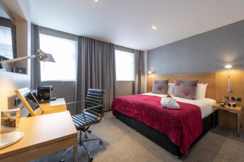 Apex Temple Court Hotel Image