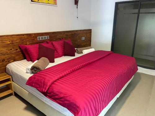 Postel nebo postele na pokoji v ubytování Royal Stay Inn