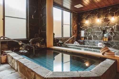 Koupelna v ubytování 蓼科BASE kitchen,spa&hotel