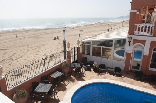 Lloyds Beach Club photo 43