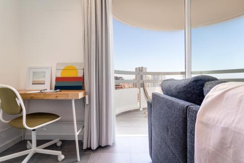 Modern Apartment with Ocean View & Terrace - Free Access to Pool and Tennis Courts by Lisbeyond