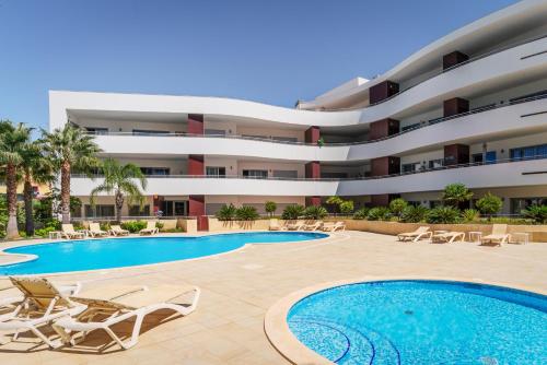 Spacious 2 bedroom Apartment with Sea View Lagos by Lisbeyond