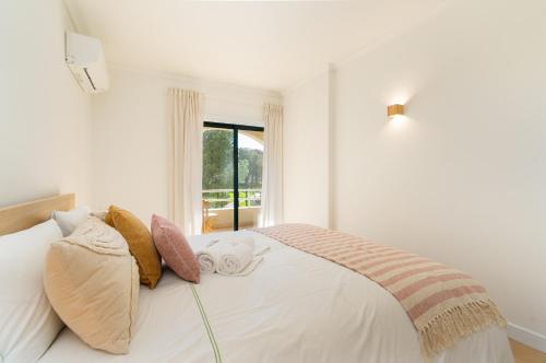 Salgados Beach Apartment - 7 min walk to beach by Lisbeyond