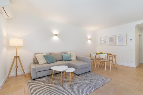 Salgados Beach Apartment - 7 min walk to beach by Lisbeyond