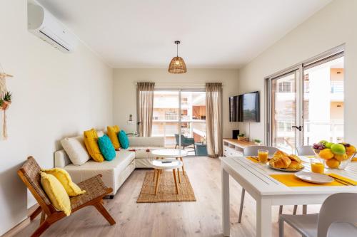 Bright New Apartment with Pool in Portimão - 5 Min Walk to the Beach by Lisbeyond