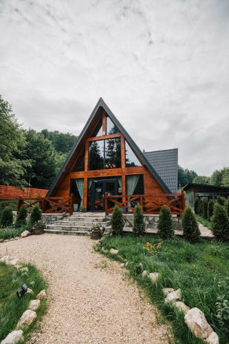Zahrada ubytování Campulung Chalet A Frame