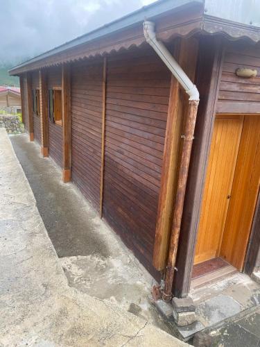 Fotografie z fotogalerie ubytování Demirkapı Brown House v destinaci Çaykara
