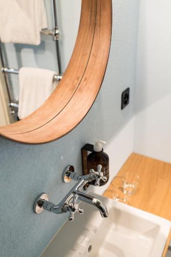 Koupelna v ubytování ADLER Boutique Hotel