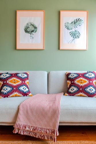 Bright Studio in the heart of Lapa - 5min walk to Metro!