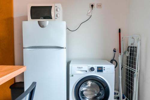 Bright Studio in the heart of Lapa - 5min walk to Metro!