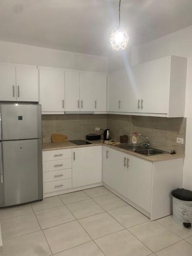 City Apartment - Image 4