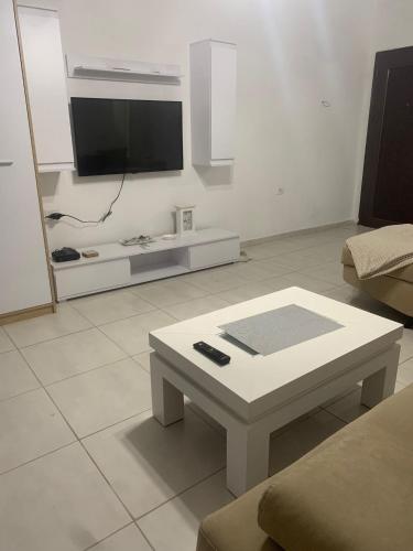 City Apartment - Image 5